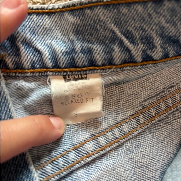 Levi's Two-toned Frayed Jean Shorts - Picture 2 of 4